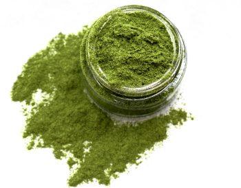 ΤΡΙΦΥΛΛΙ ΑΛΦΑ ΑΛΦΑ ΣΚΟΝΗ